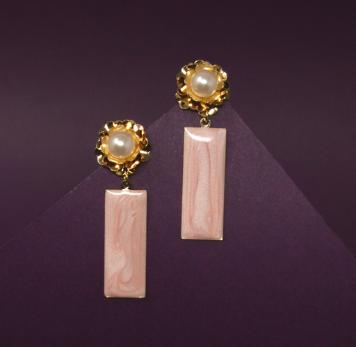 Golden Moti Pink Rectangle Earring