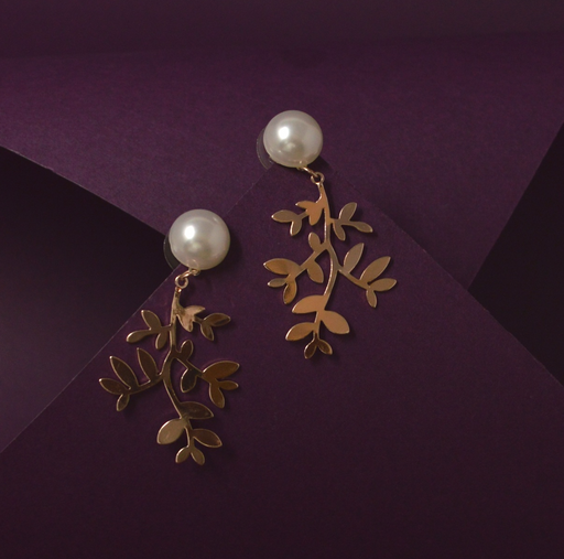 Moti Leaf Golden Earring