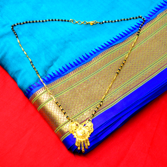 Plain Gold Pendant Mangalsutra Color