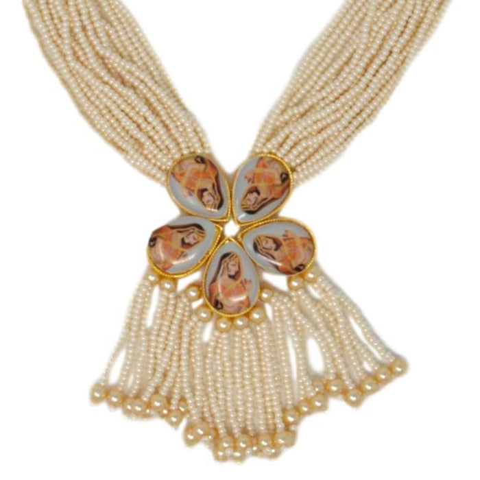 Moti Dhaga Necklace Set Closeup