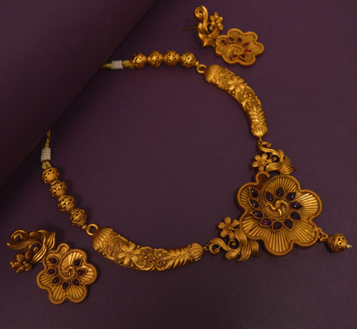 Temple Necklace Set