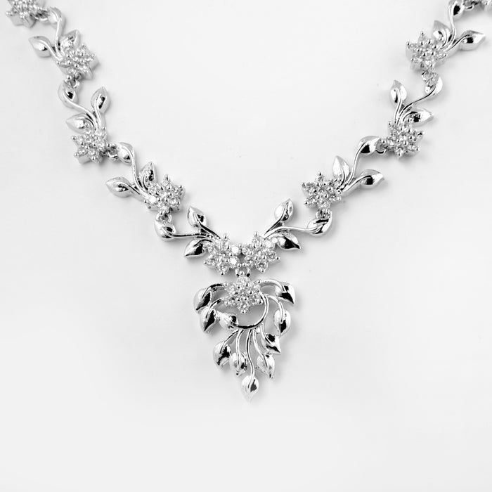American Diamond Necklace Closeup