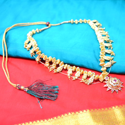 Red & American Diamond Kolhapuri Saaj Necklace Color